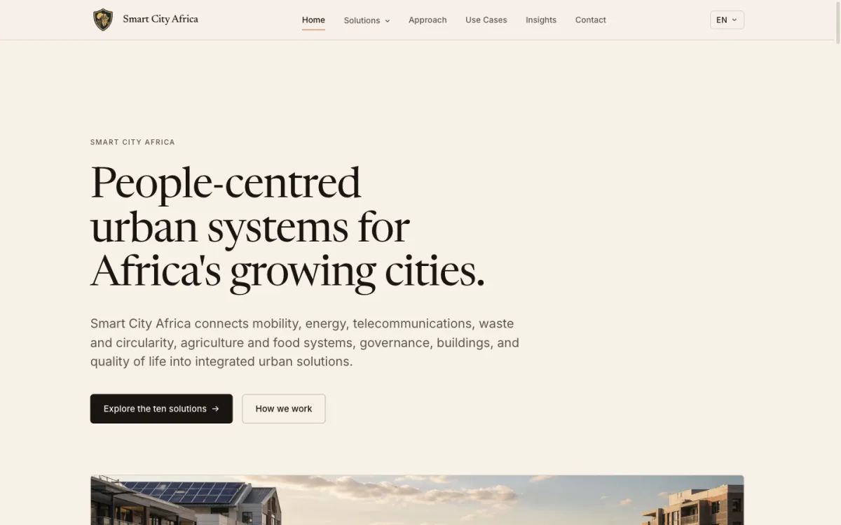Startseite von smart-city.africa mit heller Serifen-Typografie